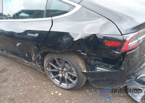 2020 Tesla Model 3 Standard Range Plus Rear-Wheel Drive/Standard Range Rear-Wheel Drive из США, поврежденный, VIN 5YJ3E1EA2LF736479